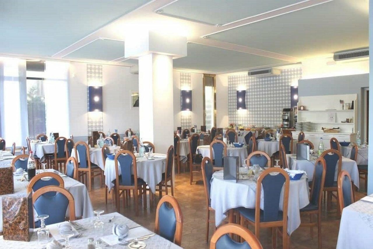 Hotel Domingo Lido di Jesolo Exterior foto